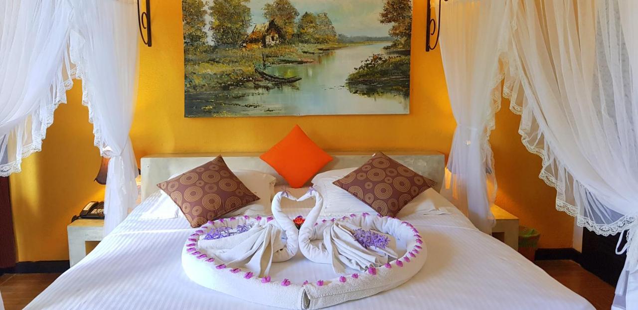Flower Garden Lake Resort Tissamaharama Ngoại thất bức ảnh